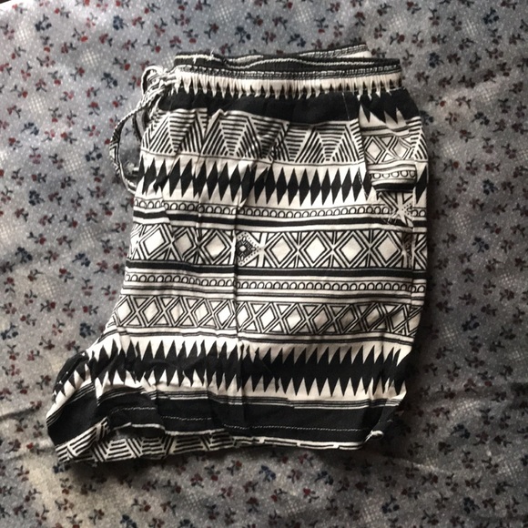 Women’s Boho No Boundaries Linen Shirts M 7-9 - Picture 3 of 5